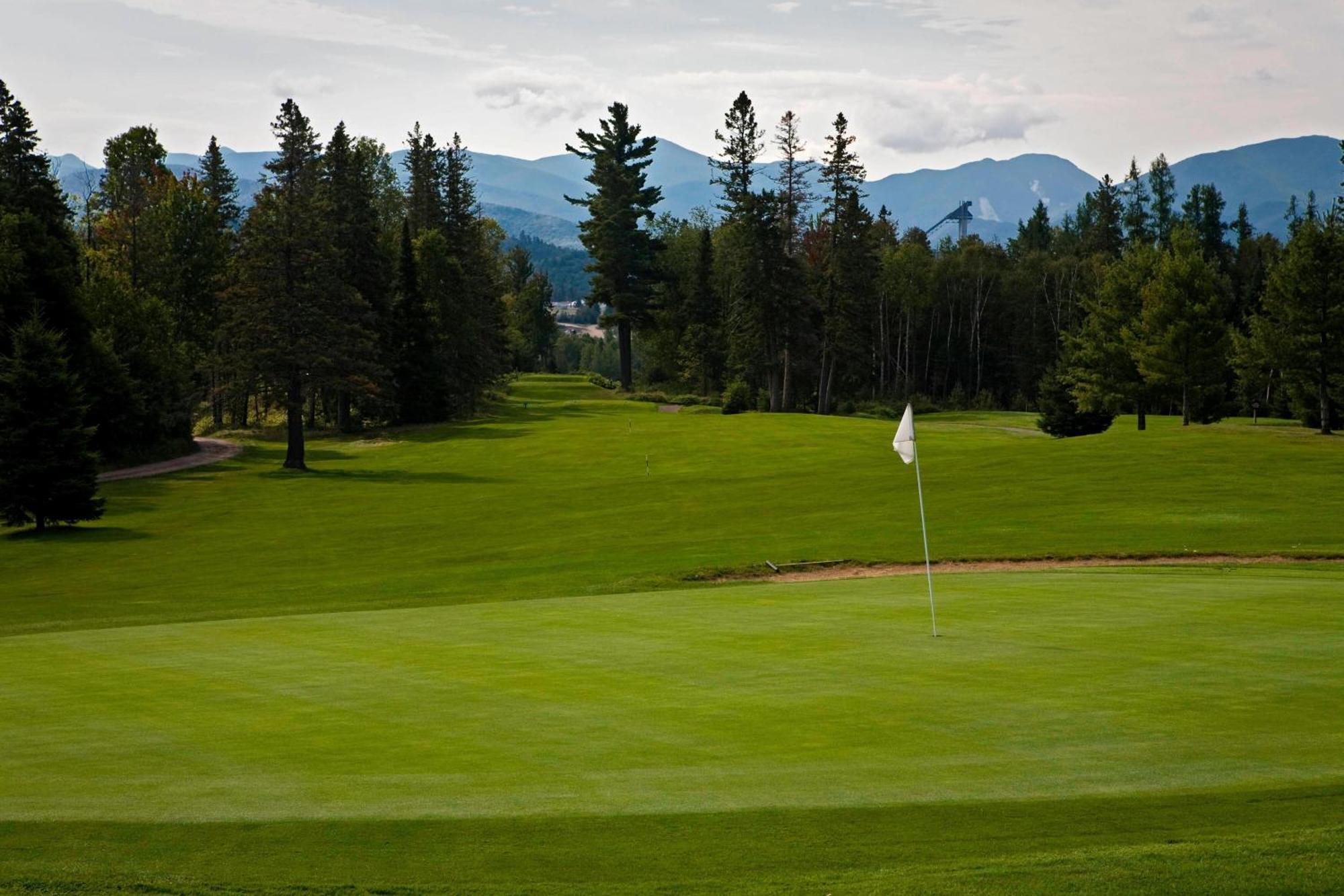 Courtyard Marriott Lake Placid Hotel Exterior photo